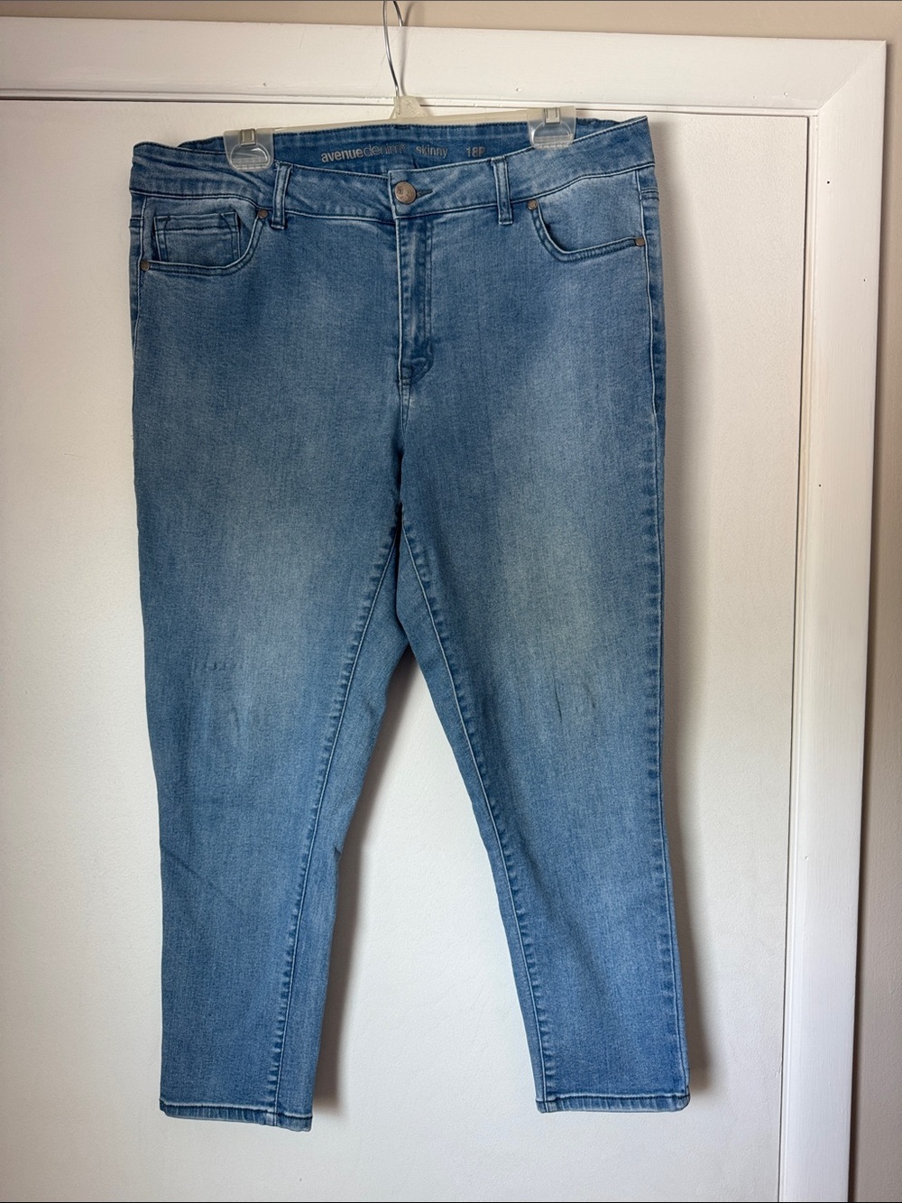 Avenue Women’s Skinny Jeans - Petite